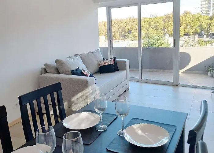 Departamento En El Centro De Mendoza Con Hermosa Vista A La Ciudad
